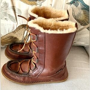 🎀 EUC L.L. BEAN “Wicked Good Lodge BOOTS” 9 M Fleece Lined Leather 🎀